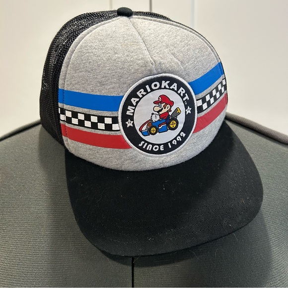 Mario Kart trucker hat - Picture 1 of 8